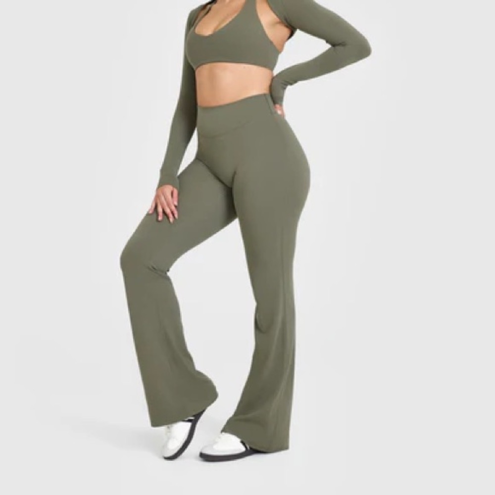 ONER ACTIVE SOFTMOTION™ FLARE LEG BOTTOMS
